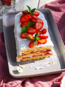 piškótová jahodová torta